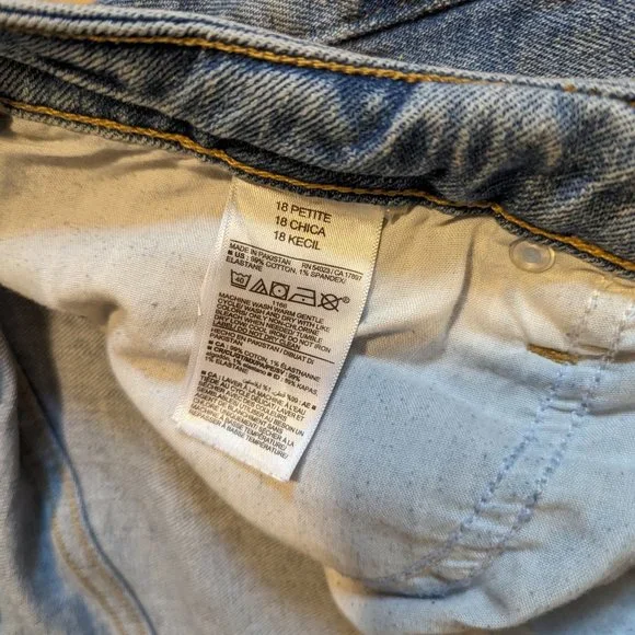 Old Navy High-Rise O.G Straight Leg Ankle Jeans Curvy Distressed Blue, 18 Petite - Picture 6 of 9